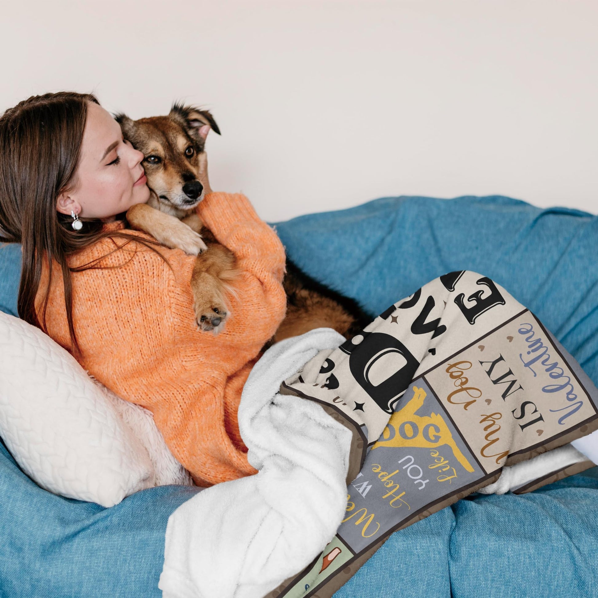 XALAZY Dog Mom Blanket – 50”x60” Throw Gift for Dog Lovers & Pet Owners