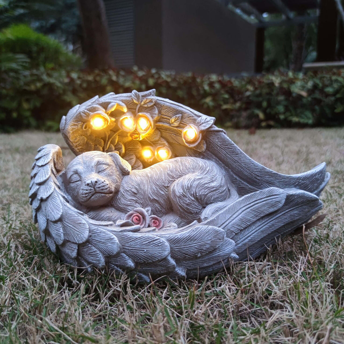 Solar Dog Garden Statue – LED Yard Décor for Patio, Balcony & Outdoor Spaces