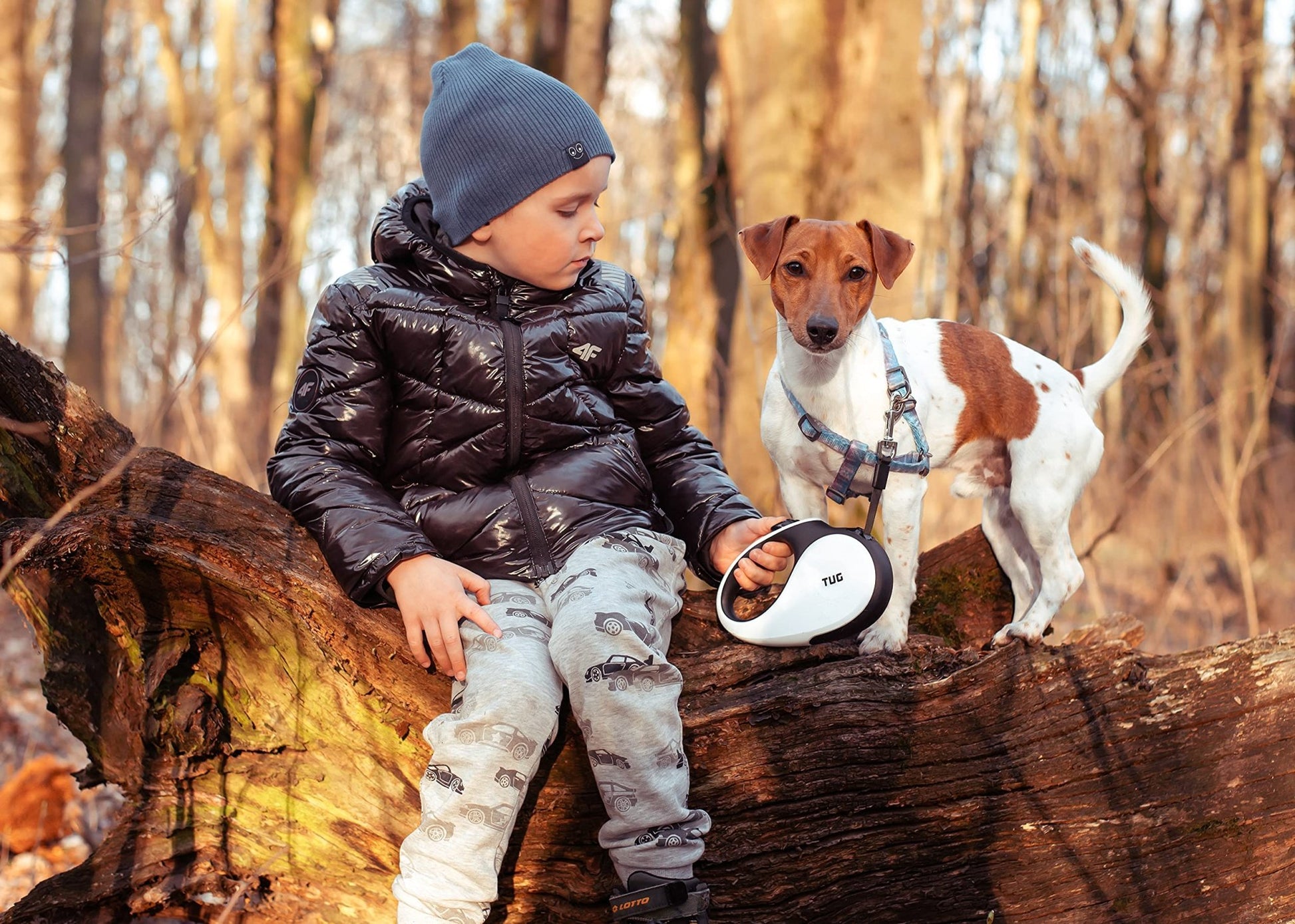 TUG 360 Retractable Dog Leash – 16ft Tangle - Free Nylon Lead with One - Hand Brake (Large, White) - Fenidog